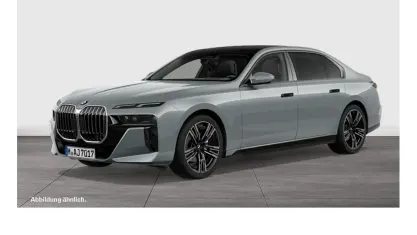 Gebraucht BMW 740 M Sport 299 PS (219 kW) 2025 Grau Limousine