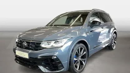 Gebraucht VW Tiguan R 320 PS (235 kW) 2024 Delfingrau (metallic) SUV