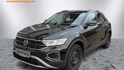Gebraucht 2024 VW T-Roc Life SUV | 29.390 € (Fairer Preis)