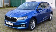 Raceblau metallic Gebraucht 2025 Skoda Fabia Limousine | 20.299 € (Fairer Preis)