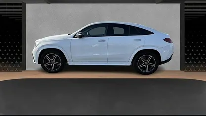 Gebraucht Mercedes GLE300 AMG 269 PS (197 kW) 2025 Coupé