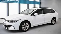 Weiß Gebraucht 2023 VW Golf VIII Life Kombi | 20.690 € (Guter Preis)