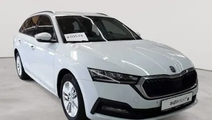 Gebraucht Skoda Octavia Ambition 150 PS (110 kW) 2021 Moonweiß perleffekt Kombi
