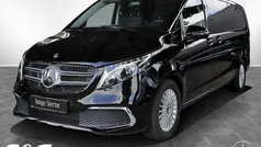 Obsidianschwarz Gebraucht 2023 Mercedes V300 Avantgarde Edition Van / Kleinbus | 62.970 € (Fairer Preis)