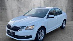 Weiß Gebraucht 2018 Skoda Octavia Limousine | 9.980 € (Superpreis)