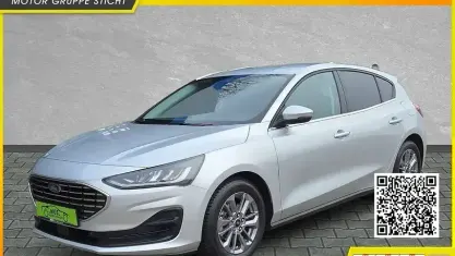Gebraucht Ford Focus Titanium 125 PS (91 kW) 2024 Polarsilber metallic Limousine