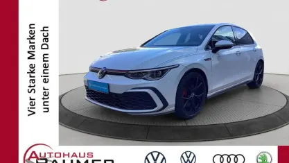 Gebraucht VW Golf VIII GTI 245 PS (180 kW) 2024 Weißweiß Limousine