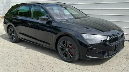 Neu Skoda Octavia RS 265 PS (194 kW) 2026 Blackmagic perleffekt Kombi