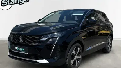Używany Peugeot 3008 Allure 131 KM (96 kW) 2023 Czarny SUV