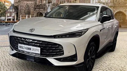 Pearl white Neu 2025 MG HS Luxury SUV | 29.610 € (Fairer Preis)