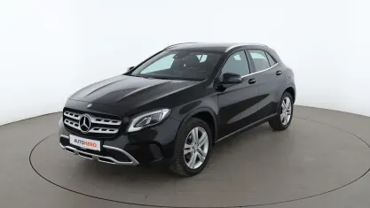 Gebraucht Mercedes GLA200 Urban 156 PS (114 kW) 2017 Schwarz SUV