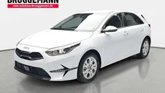 Weiß Neu 2025 Kia Ceed Limousine | 24.990 € (Fairer Preis)