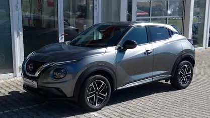 Grau Gebraucht 2024 Nissan Juke N-Connecta SUV | 20.740 € (Fairer Preis)