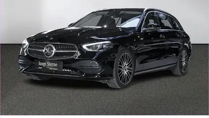 Gebraucht Mercedes C180 Avantgarde 170 PS (125 kW) 2023 Schwarz Limousine