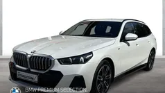 Weiß Gebraucht 2024 BMW 540 M Sport Kombi | 66.790 € (Fairer Preis)