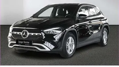 Gebraucht Mercedes GLA200 Advanced 163 PS (119 kW) 2024 Unilack nachtschwarz SUV