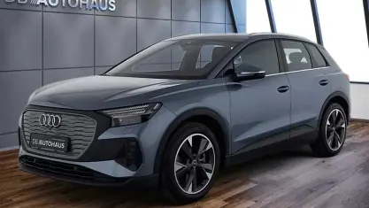 Gebraucht Audi Q4 e-tron Ambiente 194 kW (265 PS) 2023 Blau SUV