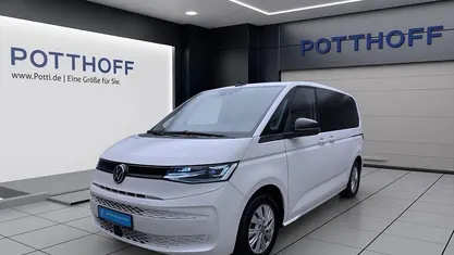 Gebraucht VW Multivan 218 PS (160 kW) 2022 Candyweiß Van