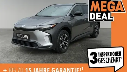 Gebraucht Toyota bZ4X Basis 150 kW (204 PS) 2023 Silber SUV