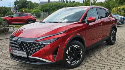 Gebraucht Nissan Qashqai N-Connecta 158 PS (116 kW) 2025 Rot SUV
