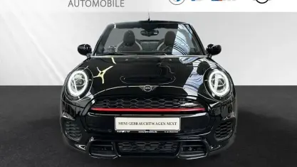 Gebraucht Mini John Cooper Works 231 PS (169 kW) 2021 Midnight black metallic Kleinwagen