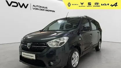 Gebraucht Dacia Lodgy Comfort 131 PS (96 kW) 2022 Grau Van / Kleinbus