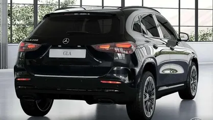 Gebraucht 2025 Mercedes GLA200 AMG SUV | 41.900 € (Fairer Preis)