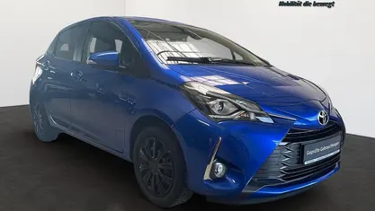 Gebraucht Toyota Yaris Club 111 PS (81 kW) 2019 Blau Kleinwagen