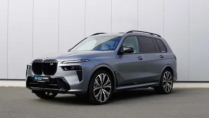Grau Gebraucht 2025 BMW X7 M Sport SUV | 131.900 €