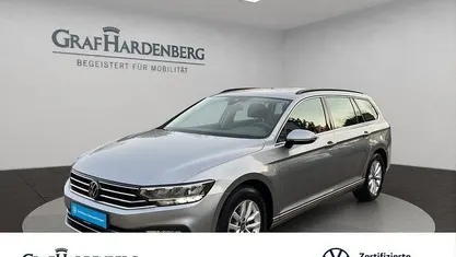 Silber Gebraucht 2024 VW Passat Business Kombi | 24.777 € (Guter Preis)