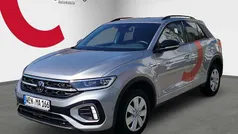 Pyrit silber Gebraucht 2024 VW T-Roc R-line SUV | 29.920 € (Fairer Preis)