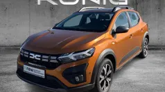 Orange Gebraucht 2023 Dacia Sandero Expression Kleinwagen | 19.799 € (Teuer)