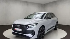 Gletscherweiß metallic Gebraucht 2022 Audi Q4 e-tron Ambiente SUV | 33.850 € (Guter Preis)