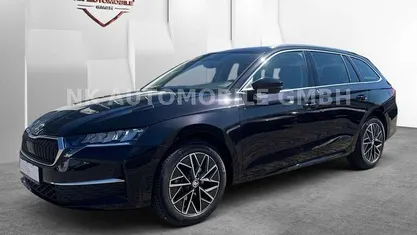 Schwarzmagic perleffekt Gebraucht 2024 Skoda Octavia Kombi | 31.250 € (Guter Preis)