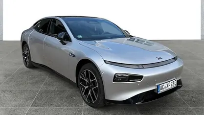 Silber Gebraucht 2025 XPENG P7 AWD Performance Limousine | 40.890 € (Fairer Preis)