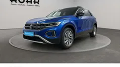 Ravennablau metallic / schwarz Gebraucht 2024 VW T-Roc Move SUV | 31.850 € (Fairer Preis)