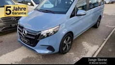 Vintageblau Gebraucht 2024 Mercedes EQV300 Van / Kleinbus | 45.850 € (Superpreis)