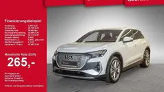 Gletscherweiß metallic Gebraucht 2022 Audi Q4 e-tron S-Line SUV | 38.390 € (Fairer Preis)