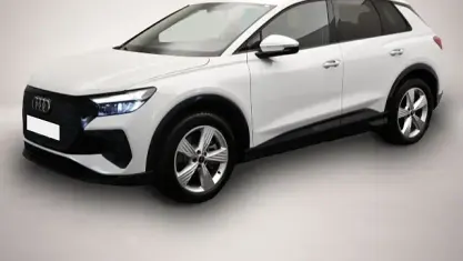 Gebraucht Audi Q4 e-tron 210 kW (286 PS) 2025 Weiß SUV
