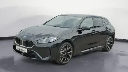 Gebraucht BMW 120 M Sport 163 PS (119 kW) 2025 Schwarz Kleinwagen