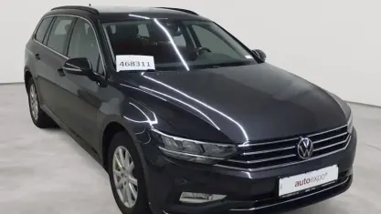 Gebraucht VW Passat Business 150 PS (110 kW) 2022 Grau metallic Kombi