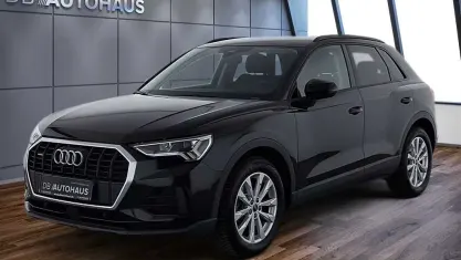 Gebraucht Audi Q3 Sport 190 PS (139 kW) 2024 Schwarz SUV