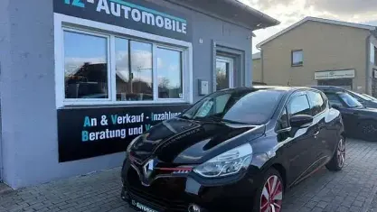 Gebraucht Renault Clio IV Luxe 90 PS (66 kW) 2014 Sternenschwarz Kleinwagen
