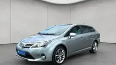 Silber Gebraucht 2012 Toyota Avensis Multidrive S Kombi | 13.460 €
