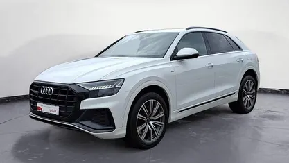 Weiß Gebraucht 2021 Audi Q8 Basis SUV | 59.850 € (Fairer Preis)