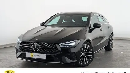 Gebraucht Mercedes CLA200 Progressive 150 PS (110 kW) 2023 Kosmosschwarz Limousine