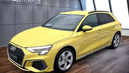 Gelb Gebraucht 2024 Audi A3 S-Line Limousine | 28.980 € (Fairer Preis)