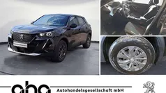 Schwarz Gebraucht 2022 Peugeot e-2008 Active SUV | 15.920 € (Superpreis)