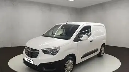 Jade weiß (uni) Gebraucht 2020 Opel Combo Edition Kombi | 11.950 € (Fairer Preis)