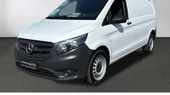 Weiß Gebraucht 2021 Mercedes Vito Van / Kleinbus | 27.906 € (Guter Preis)